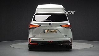 TOYOTA SIENNA 2023