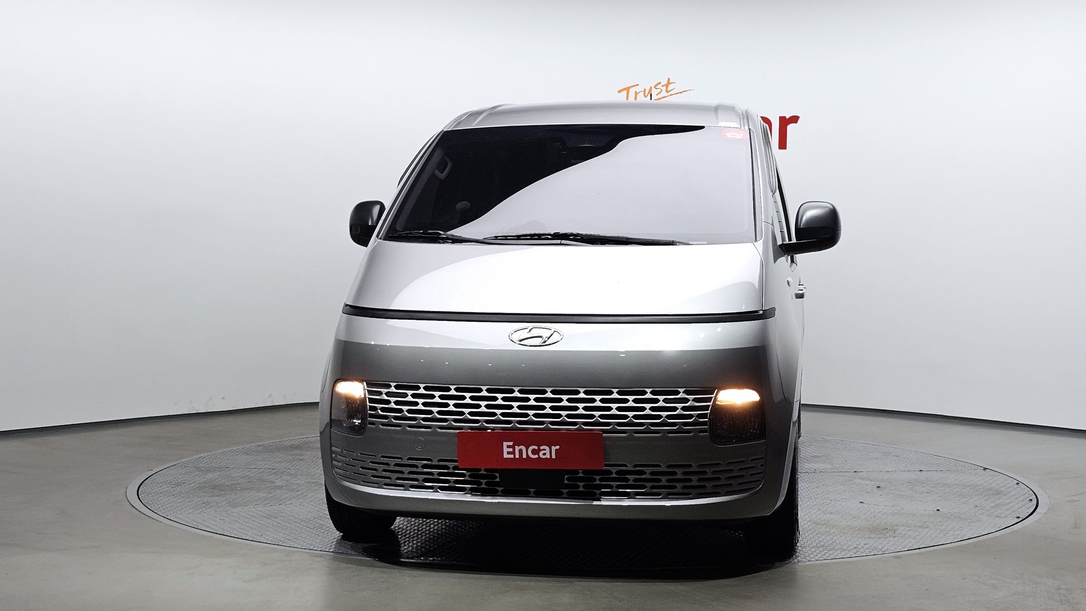 HYUNDAI STARIA 2021