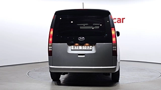 HYUNDAI STARIA 2021