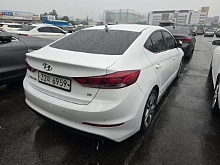 HYUNDAI AVANTE AD 2018