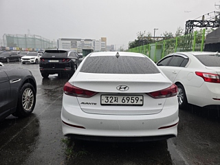 HYUNDAI AVANTE AD 2018