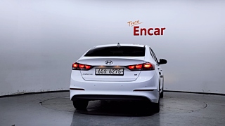 HYUNDAI AVANTE AD 2017