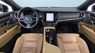 VOLVO S90 2023