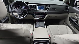 KIA CARNIVAL 2017