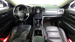 SAMSUNG QM6 2020