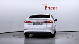 HYUNDAI AVANTE AD 2017
