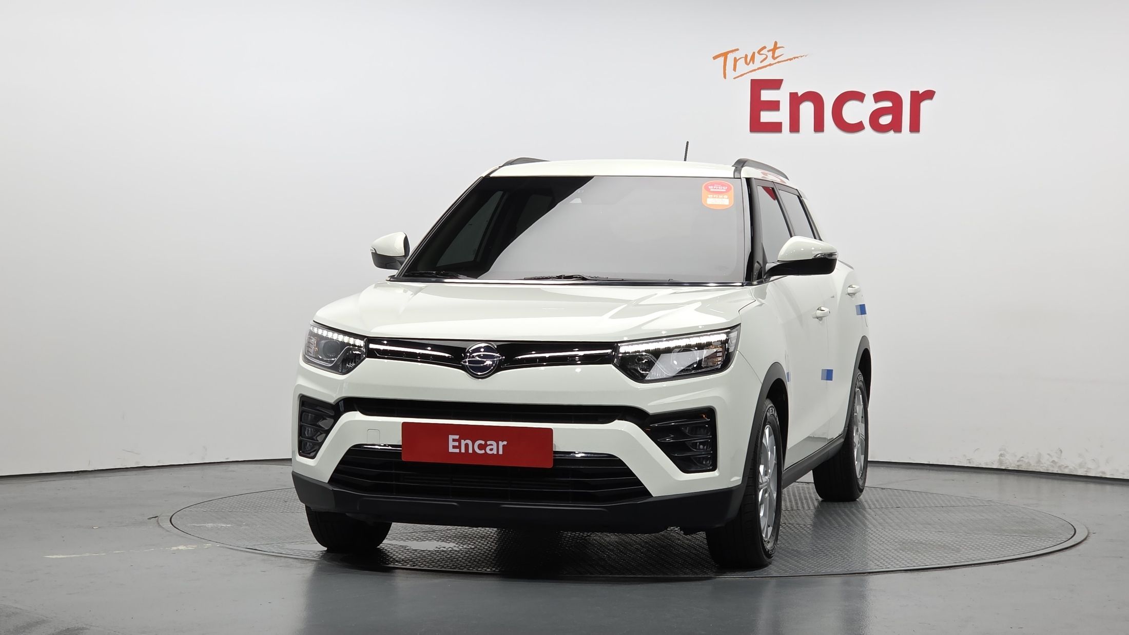 SSANGYONG TIVOLI VERY NEW 2021