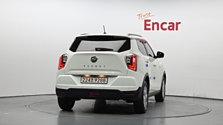 SSANGYONG TIVOLI VERY NEW 2021
