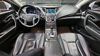 HYUNDAI GRANDEUR HG 2016