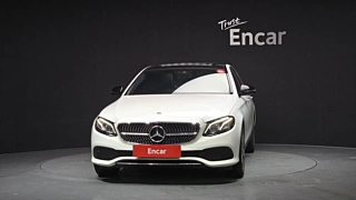 MERCEDES BENZ E-CLASS W213 2018