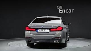BMW 5-SERIES G30 2021
