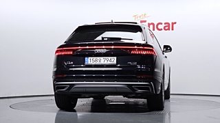 AUDI Q8 4M 2021
