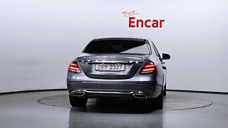 MERCEDES BENZ E-CLASS W213 2018
