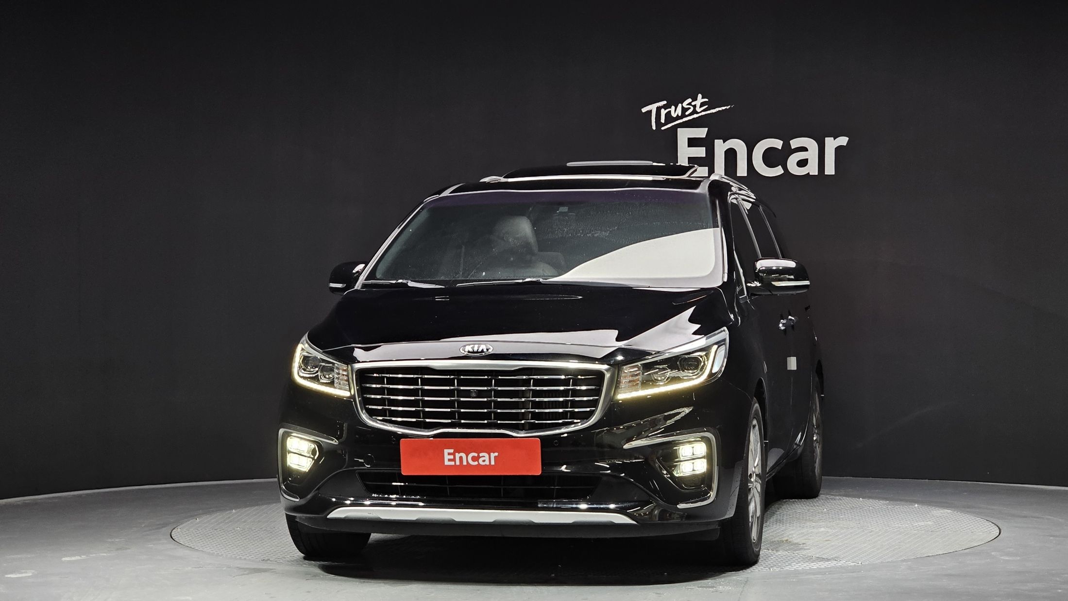 KIA CARNIVAL 2018