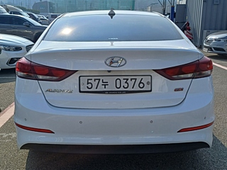 HYUNDAI AVANTE AD 2016
