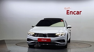 VOLKSWAGEN PASSAT GT B8 2021