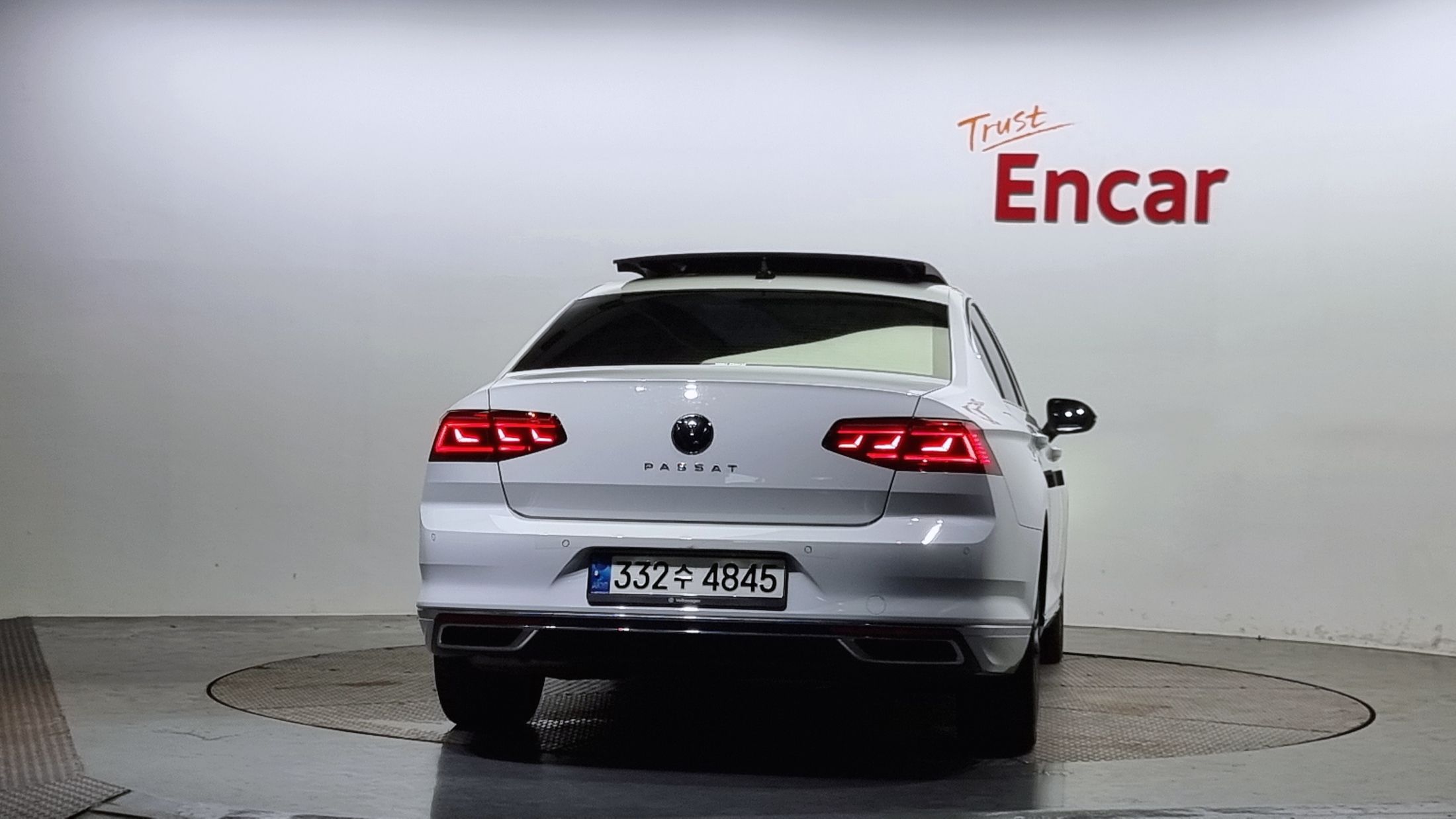 VOLKSWAGEN PASSAT GT B8 2021