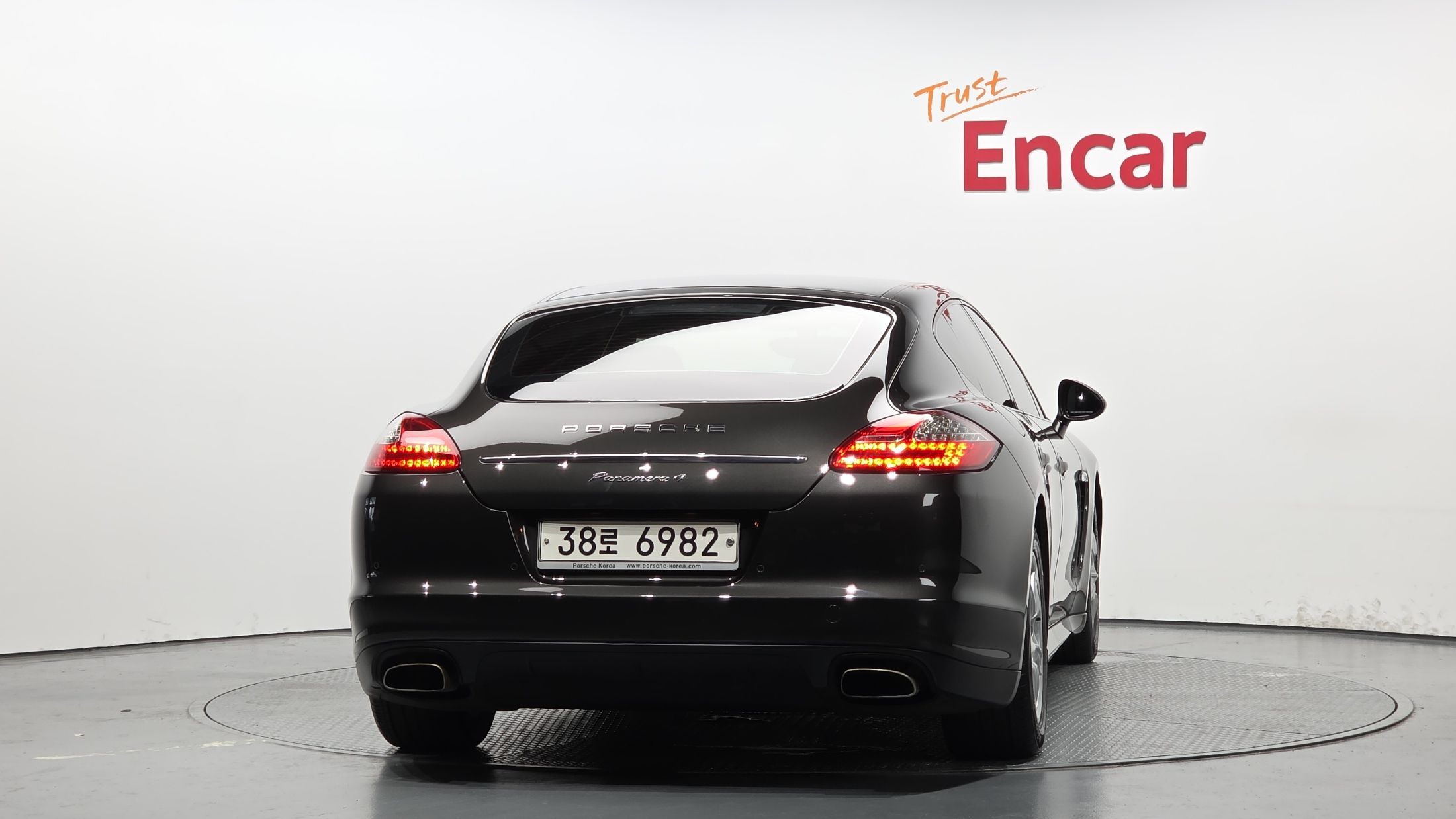 PORSCHE PANAMERA 2011