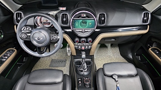 MINI COUNTRYMAN COOPER D 2017