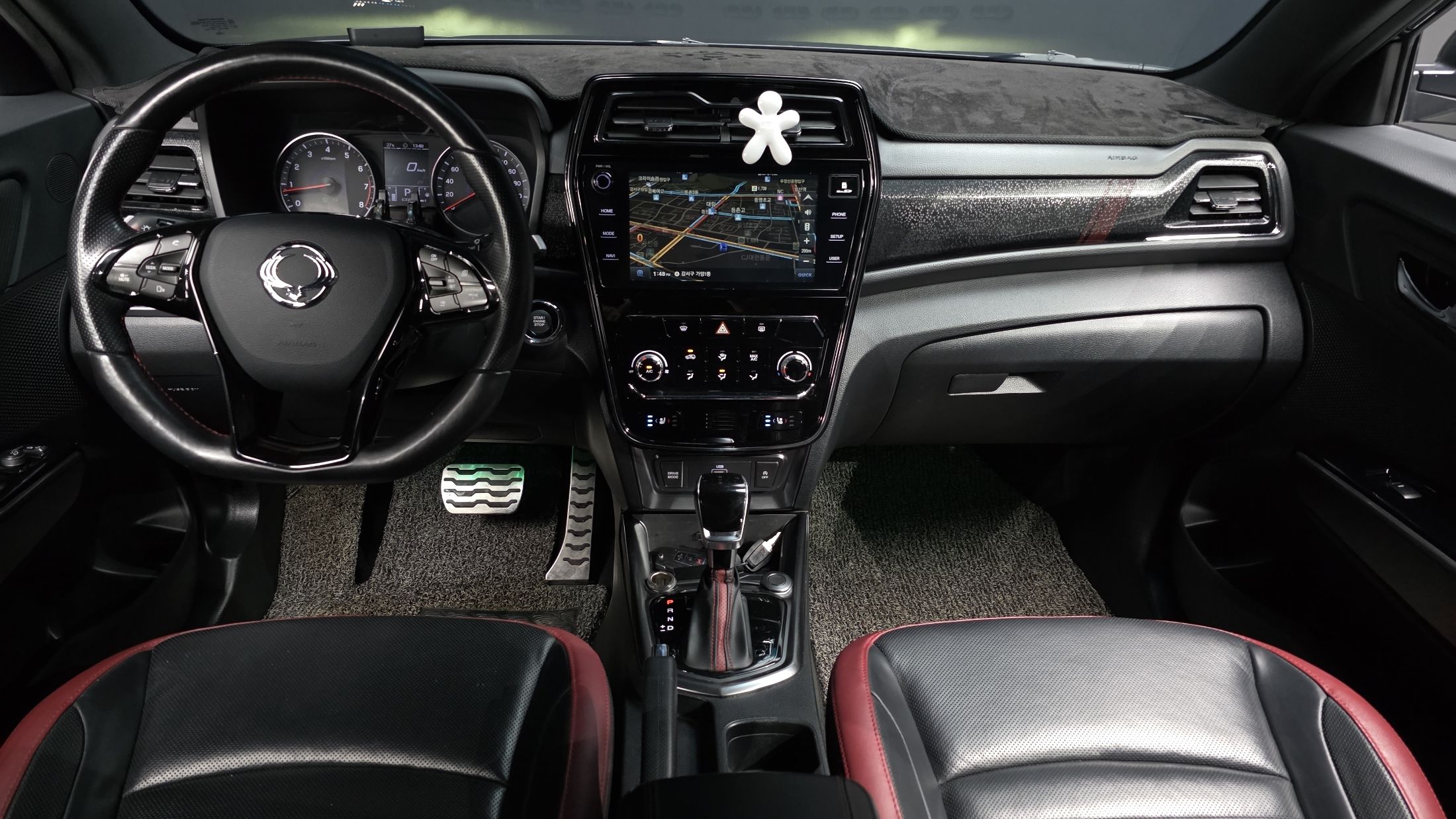 SSANGYONG TIVOLI VERY NEW 2019