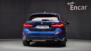 BMW 1-SERIES F40 2021