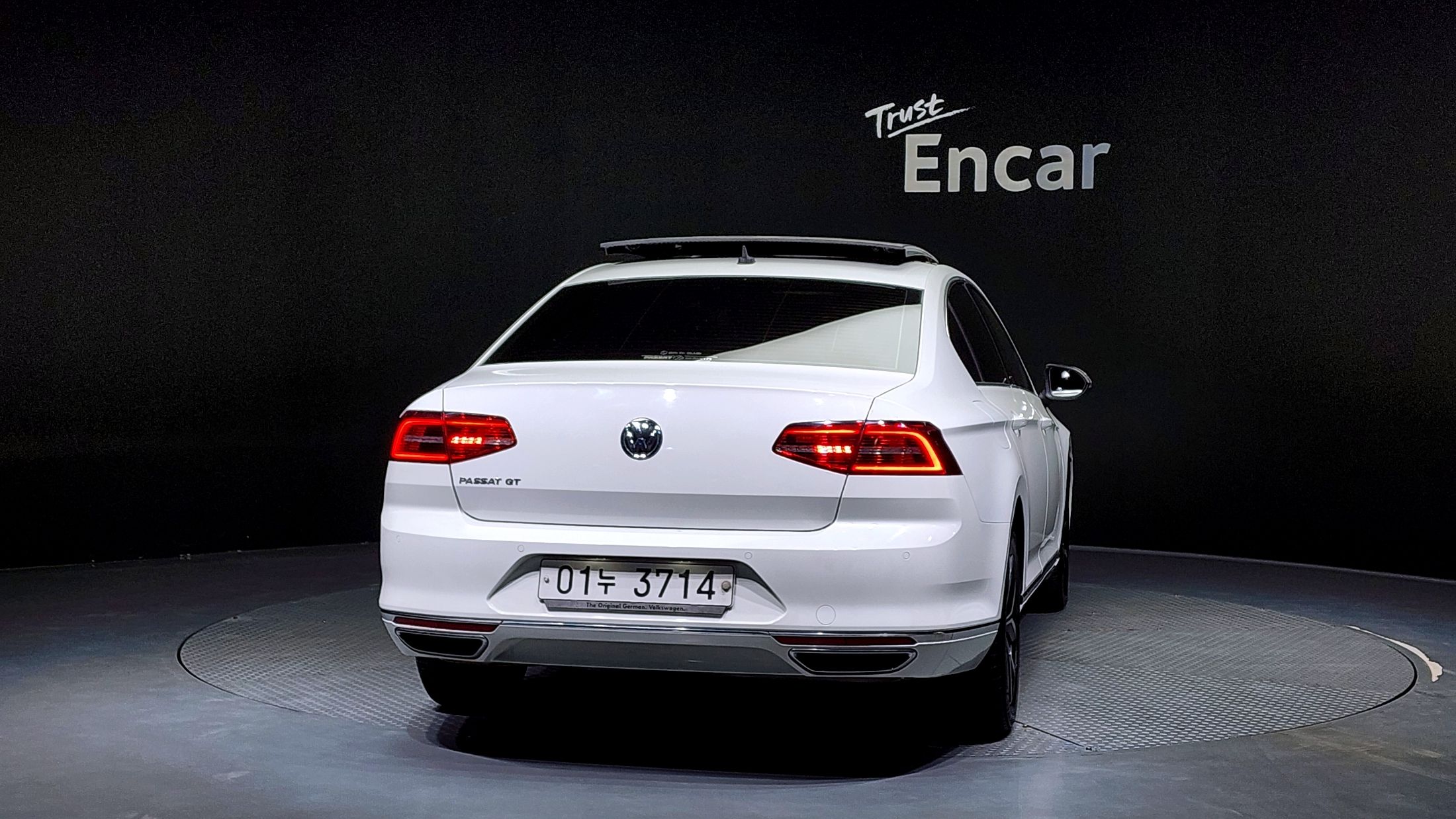 VOLKSWAGEN PASSAT GT B8 2018