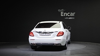 MERCEDES BENZ E-CLASS W213 2016