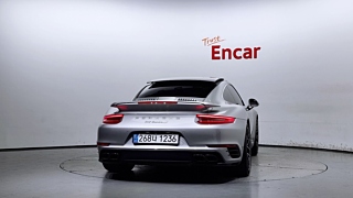PORSCHE 911 2017