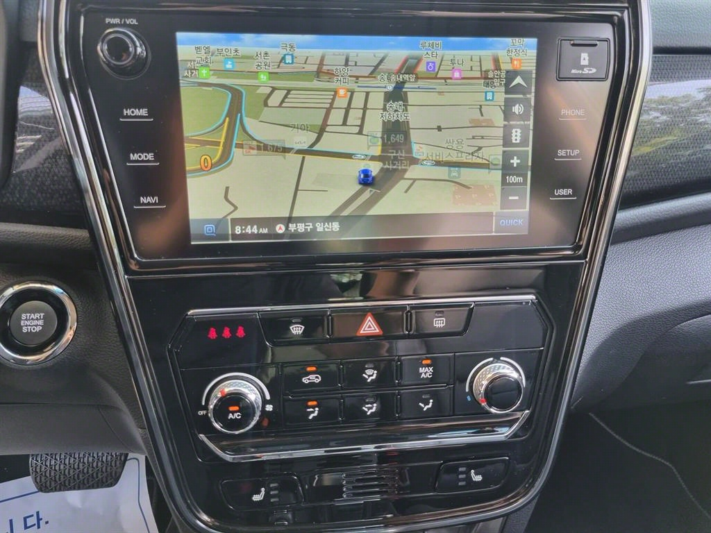 SSANGYONG TIVOLI VERY NEW 2021