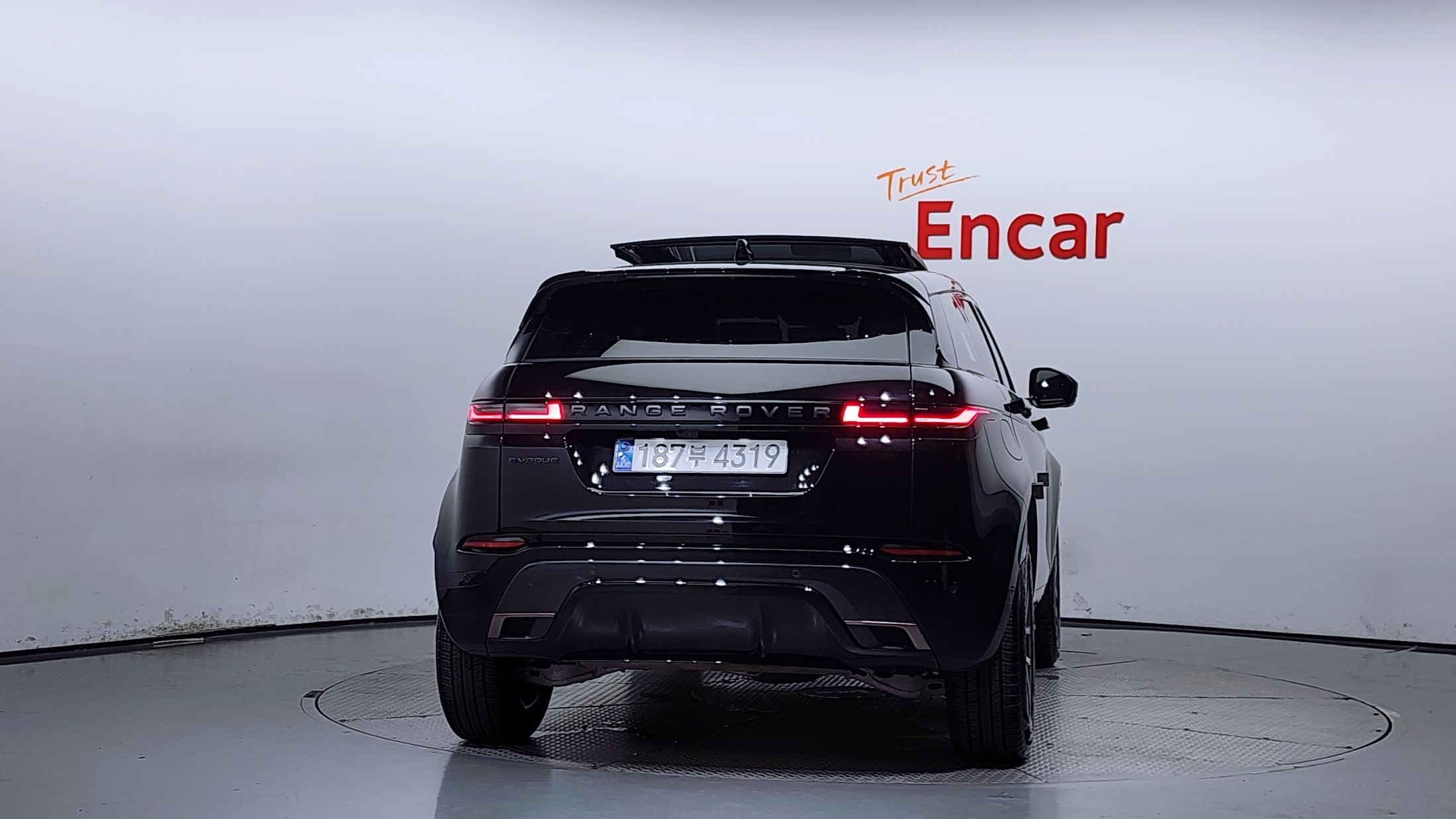 LAND ROVER RANGE ROVER EVOQUE 2024