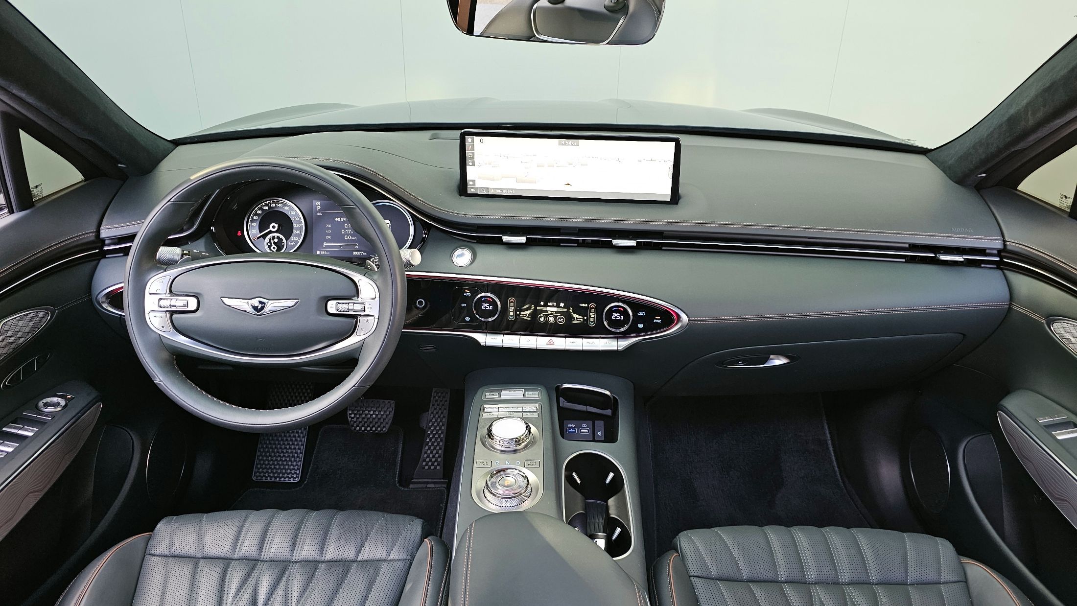 GENESIS GV70 2023