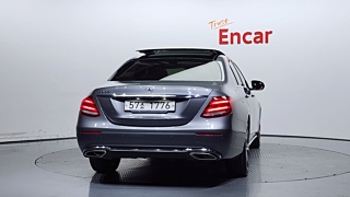 MERCEDES BENZ E-CLASS W213 2016