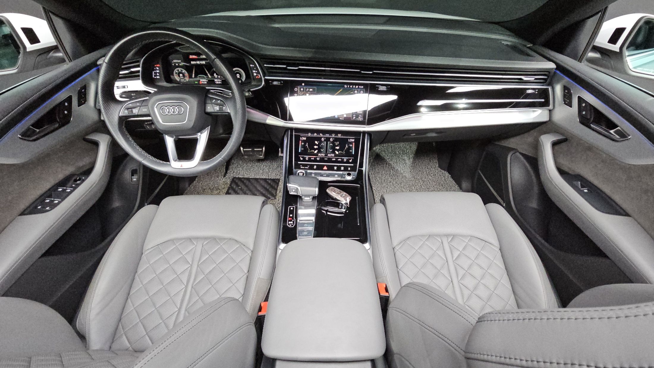 AUDI Q8 4M 2021