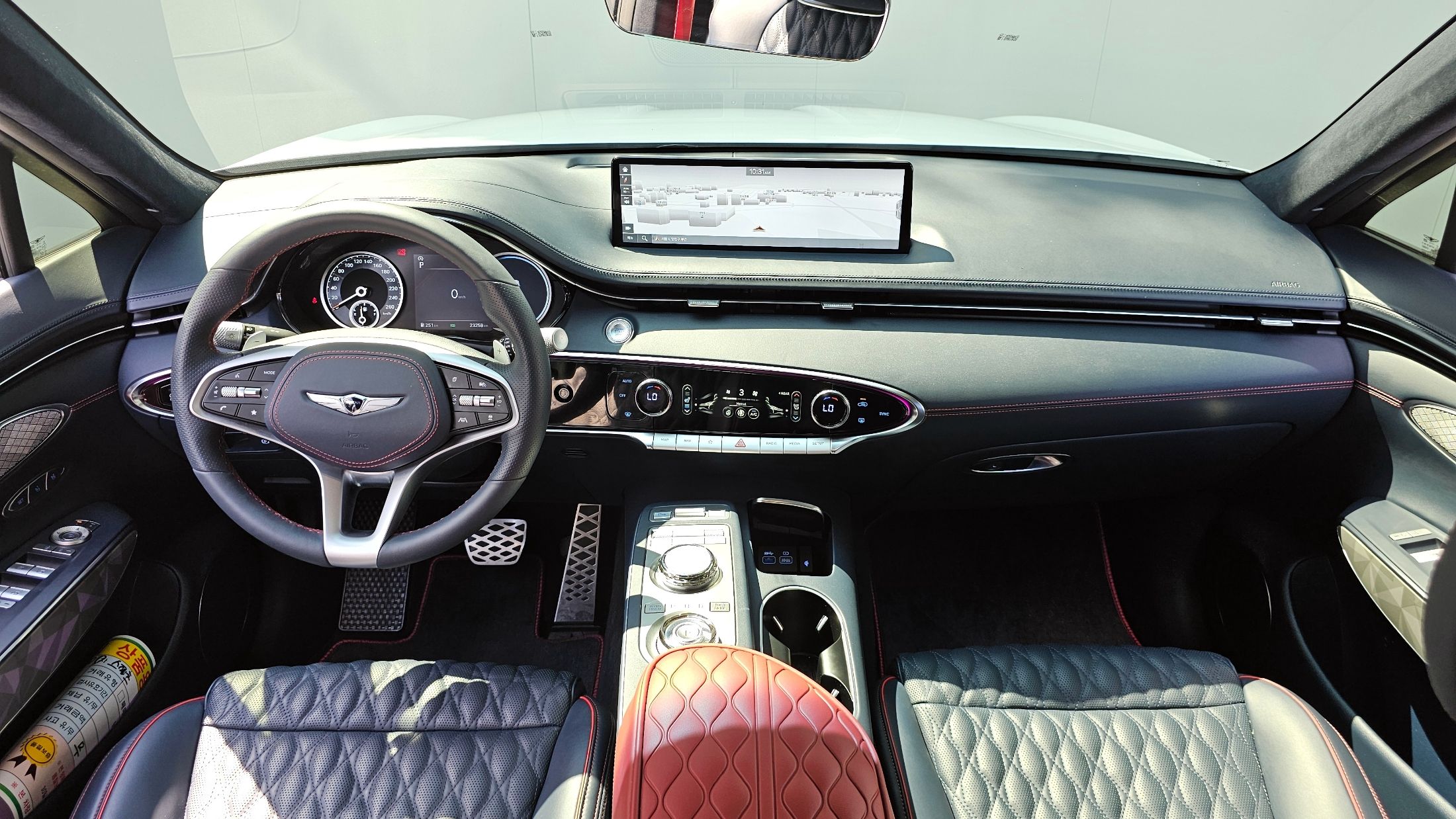 GENESIS GV70 2024
