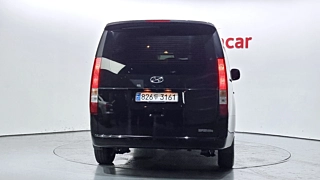 HYUNDAI STARIA 2023