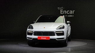 PORSCHE CAYENNE PO536 2021