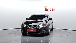 NISSAN MAXIMA A36 2017