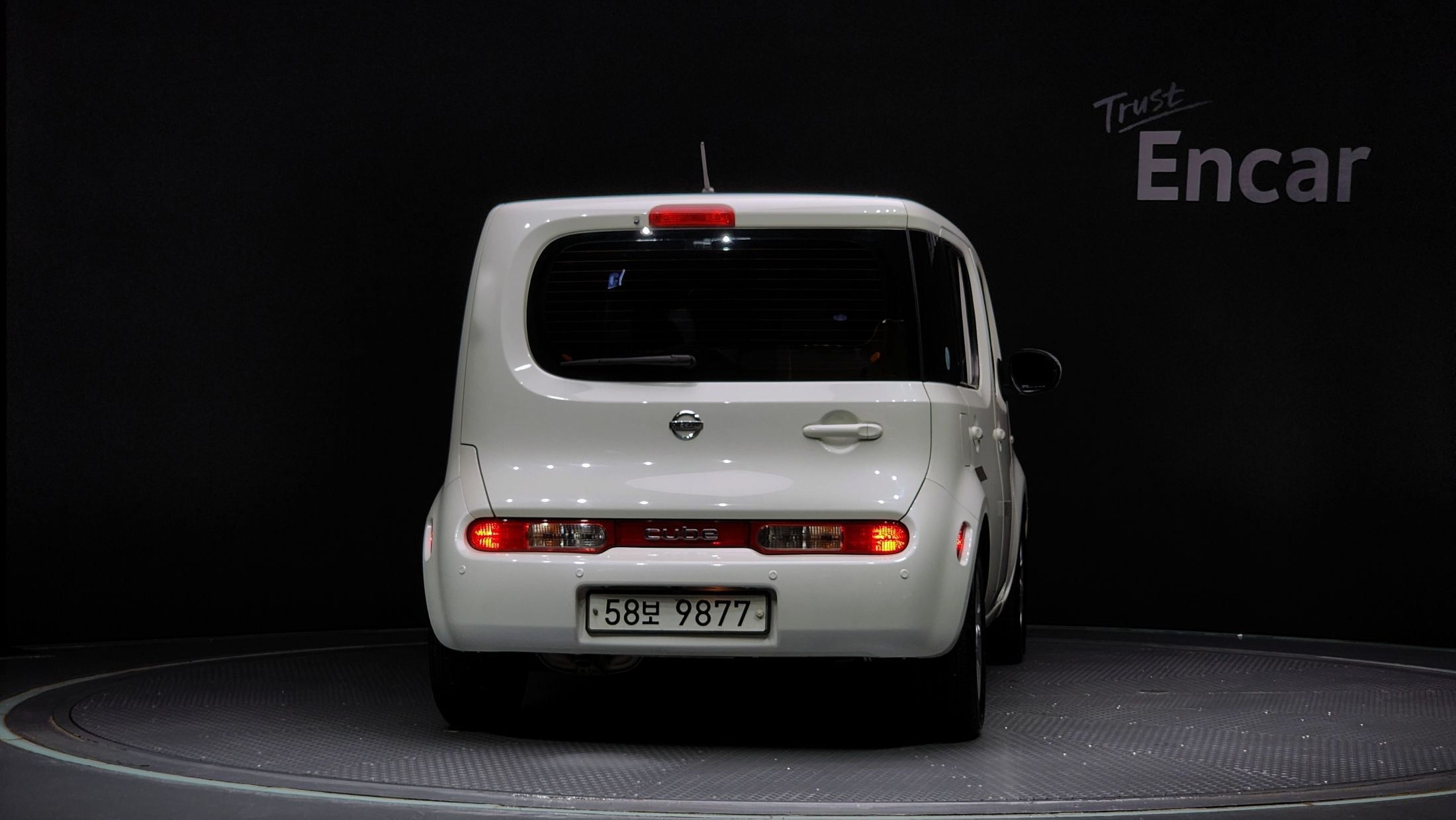 NISSAN CUBE 2012
