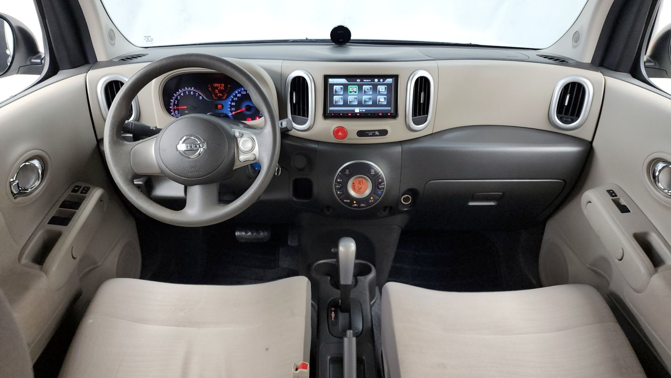 NISSAN CUBE 2012