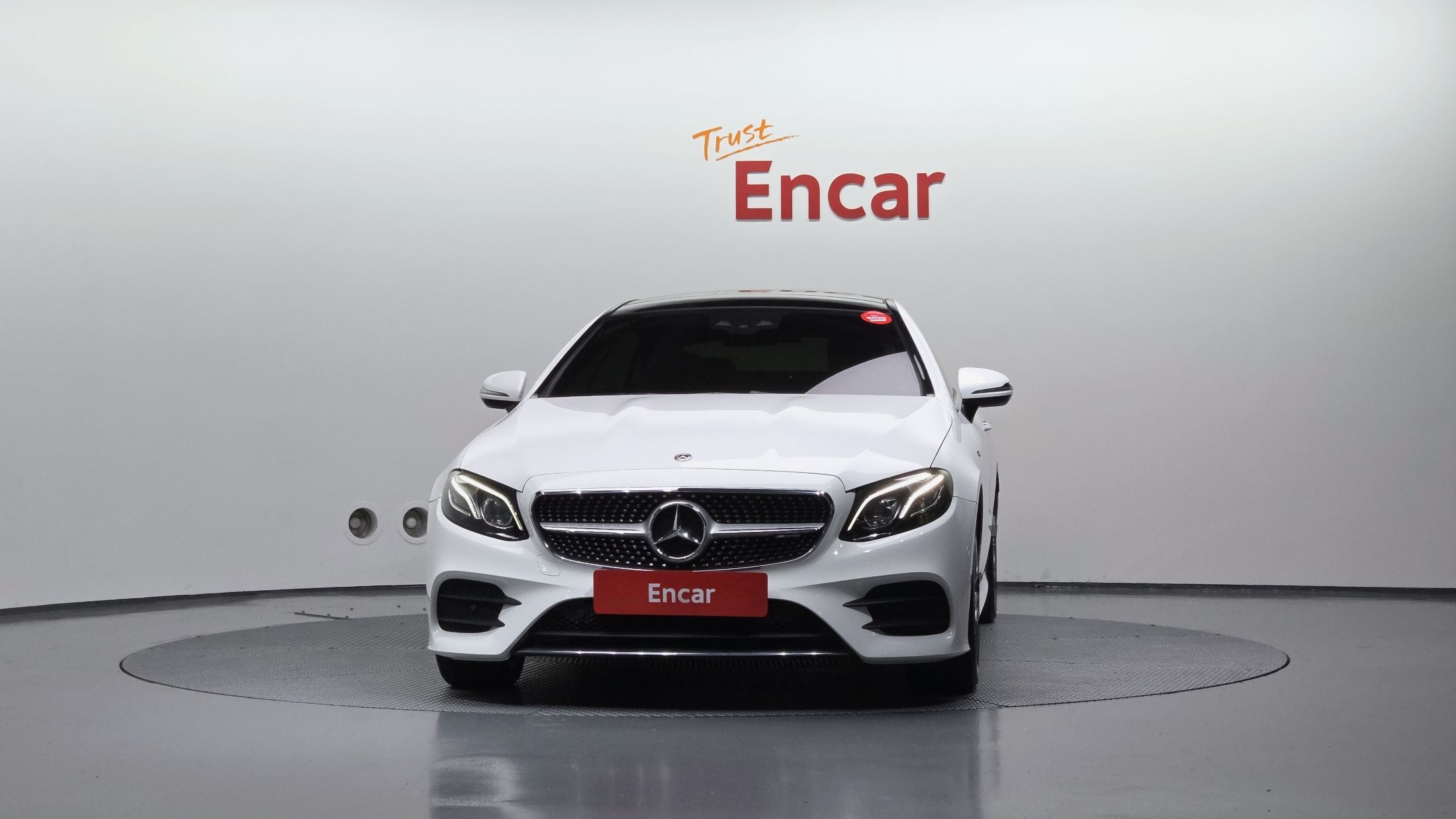 MERCEDES BENZ E-CLASS W213 2017