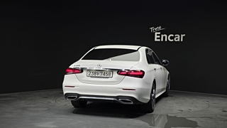 MERCEDES BENZ E-CLASS W213 2022