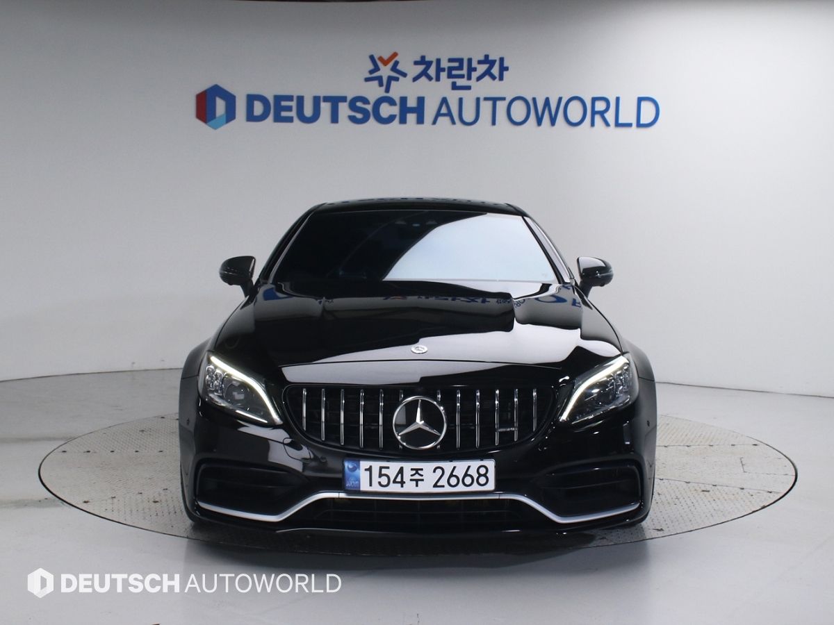 MERCEDES BENZ C-CLASS W205 2021