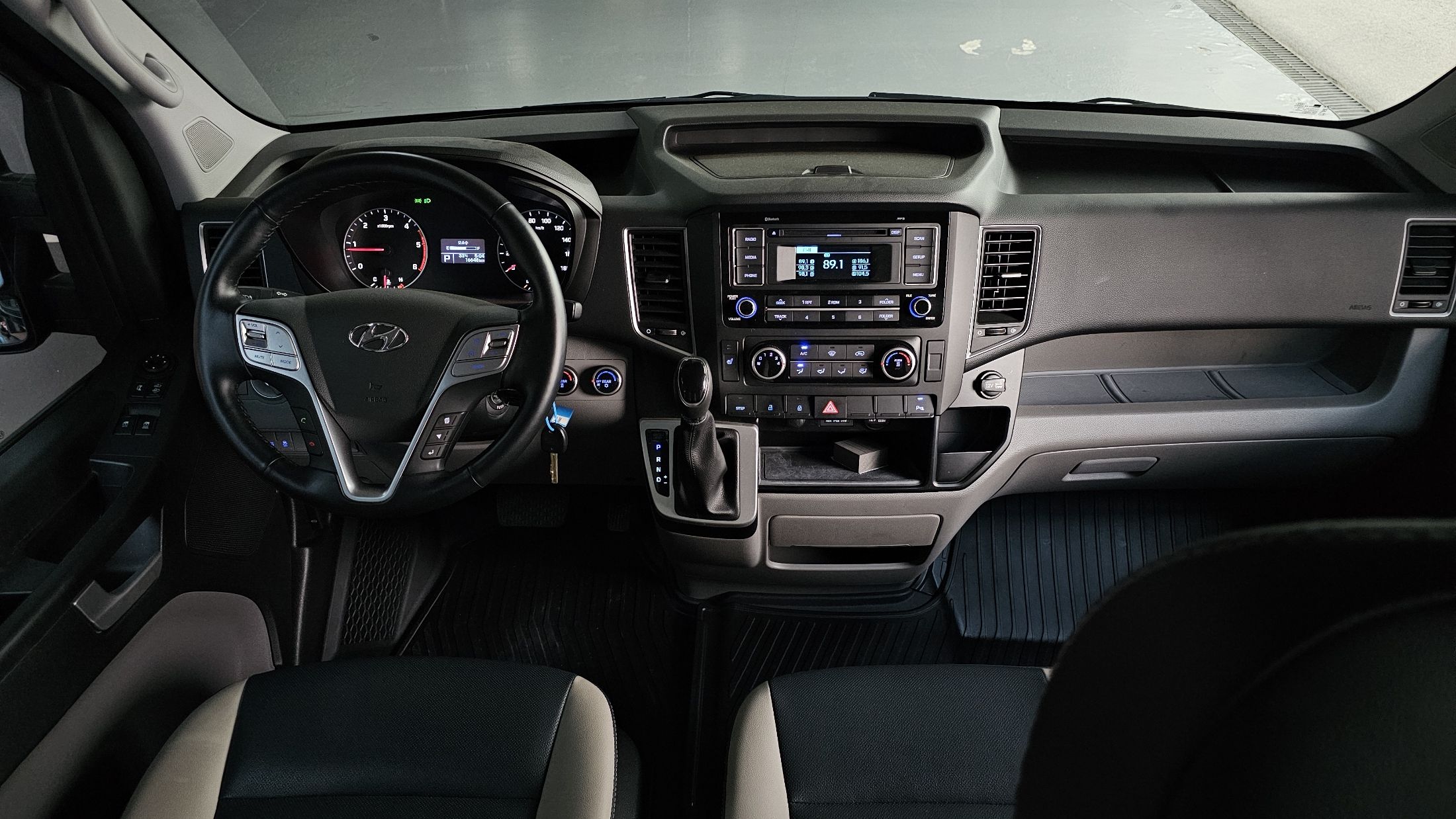 HYUNDAI SOLATI 2019