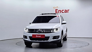 VOLKSWAGEN TIGUAN 2016