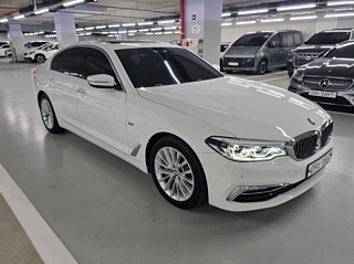 BMW 5-SERIES G30  530i xDrive Luxury Plus 2018
