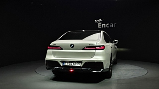 BMW 7-SERIES G70 2024