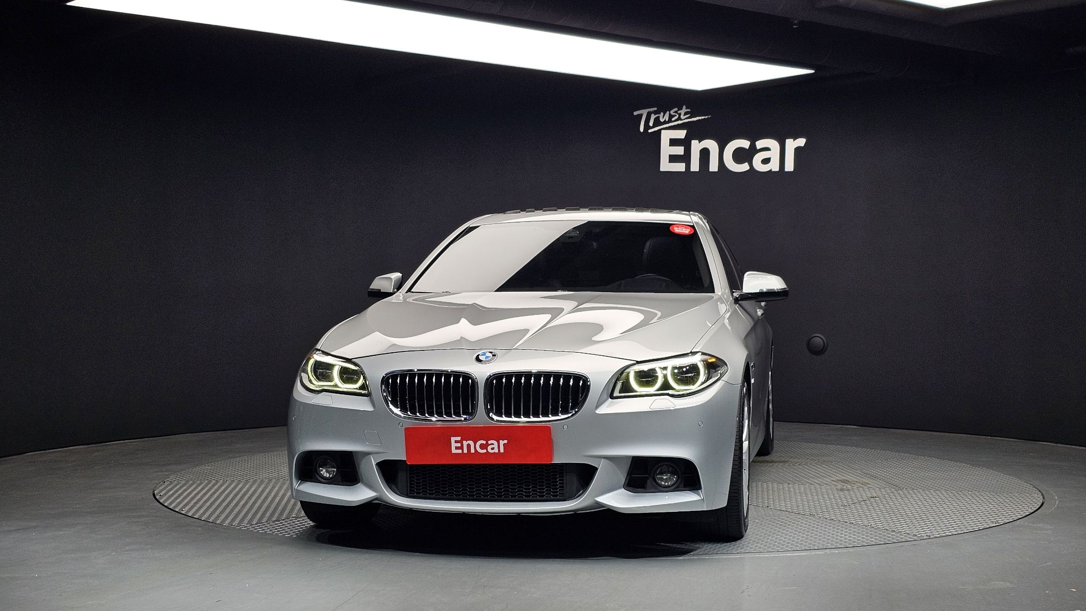 BMW 5-SERIES F10 2016