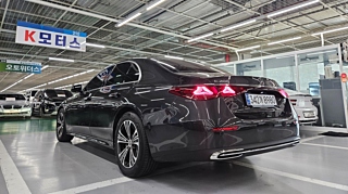 MERCEDES BENZ E-CLASS W214 2024
