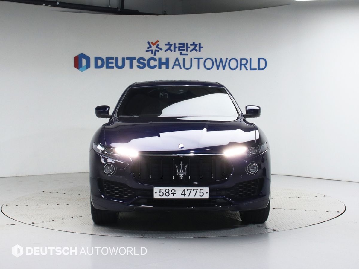MASERATI LEVANTE 2017