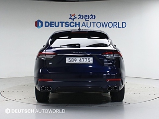 MASERATI LEVANTE 2017